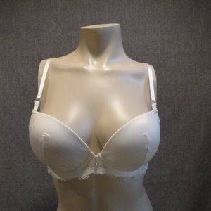 Affinitas Intimates white sexy bra 38b